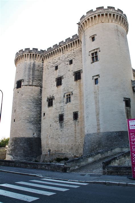 Le Castel à Tarascon