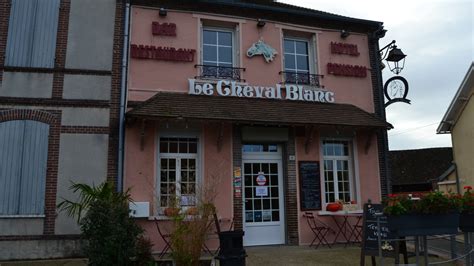 Le Cheval Blanc à Colombes