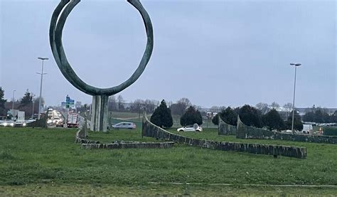 Le Rond Point à Laval