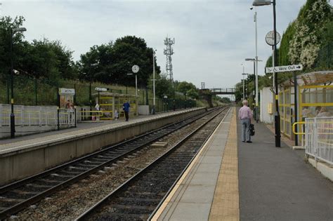 Lea Green Station (Stop B)