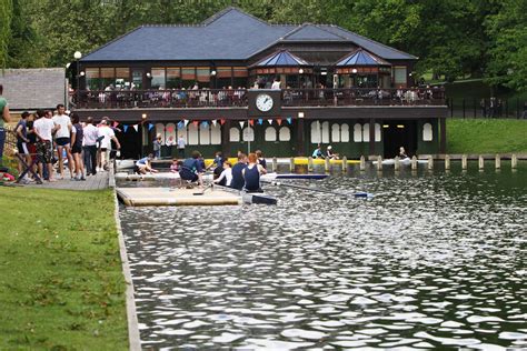 Leeds Rowing Club - The Roundhay Boathouse