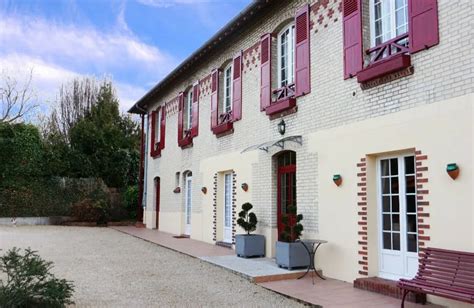 Les Volets Rouges à Livarot