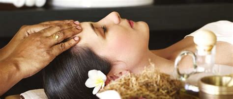 Life Wisdom ayurvedic massage treatment & body setting center