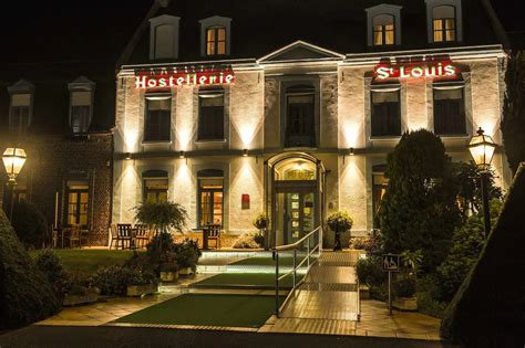 Logis Hostellerie Saint Louis à Bollezeele