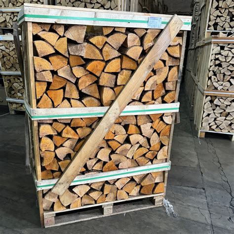 Logs Direct - Delivering kiln dried logs and smokeless fuel across the UK