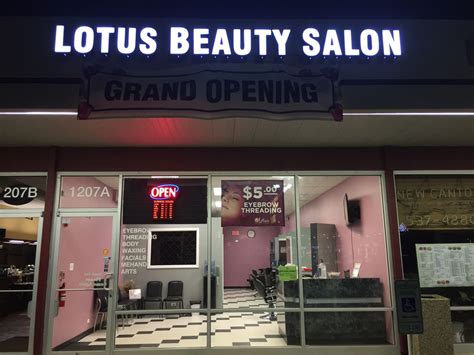 Lotus Beauty Salon (only 4 ladies)