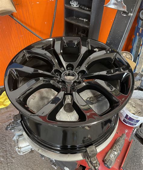 Loughborough Refurbs - Alloy Wheel Refurbishment & Car Body Repair Centre Loughborough