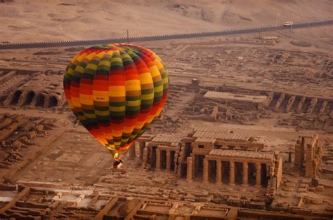 Luxor hot air balloon ride