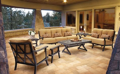 Luxury-OutdoorPatio-Furniture