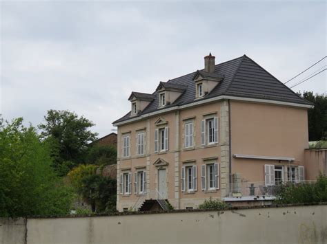 MAISON CROZIER à Amplepuis