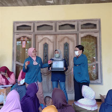 Mahasiswa KKN