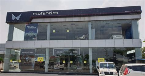 Mahindra Automotive Showroom and Service