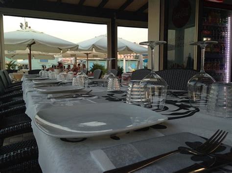 Maina Beach Restaurant Rimini