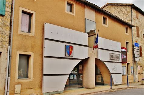 Mairie à Saint-Rome-de-Cernon