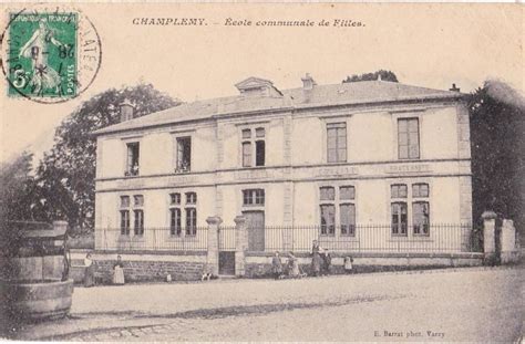 Mairie à Champlemy