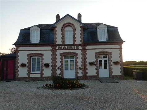 Mairie à La Haye-de-Routot