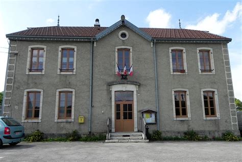 Mairie à Lac-des-Rouges-Truites