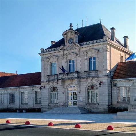 Mairie à Lanton