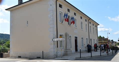 Mairie à Simandre-sur-Suran