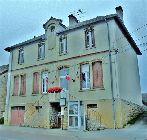 Mairie de Condamine à Condamine