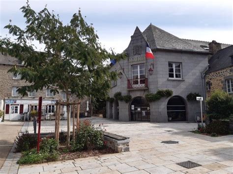 Mairie de Mesnil-Roc'h à Mesnil-Roc'h