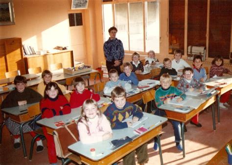 Mairie et école primaire de Sommesous à Sommesous