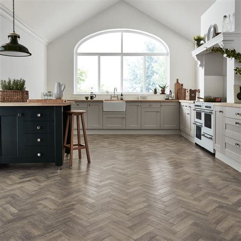 Maitland Interiors Ltd Kitchens,Carpet,Karndean flooring,Wallpapers