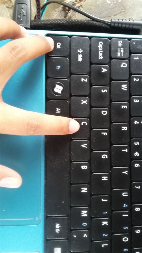 Menggunakan Shortcuts Keyboard