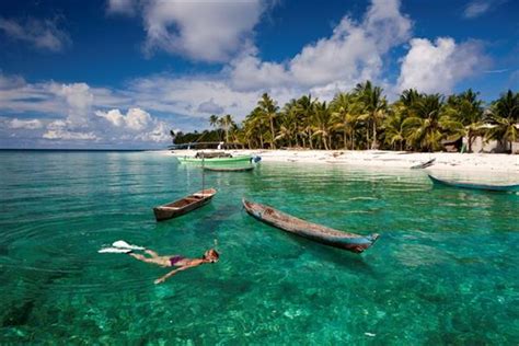 Menyelam di Pulau Maluku