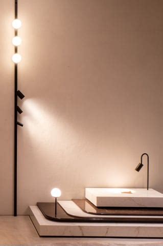 Modular Lighting Instruments PARIS - Showroom à Saint-Didier-la-Forêt