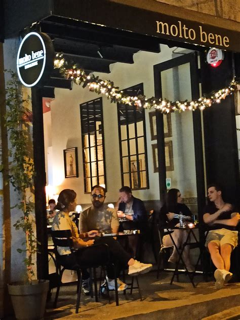 Molto Bene à Amplepuis