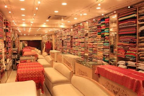 Moti Singh Pardeep Singh vastra vikreta + gunjyals saree showroom