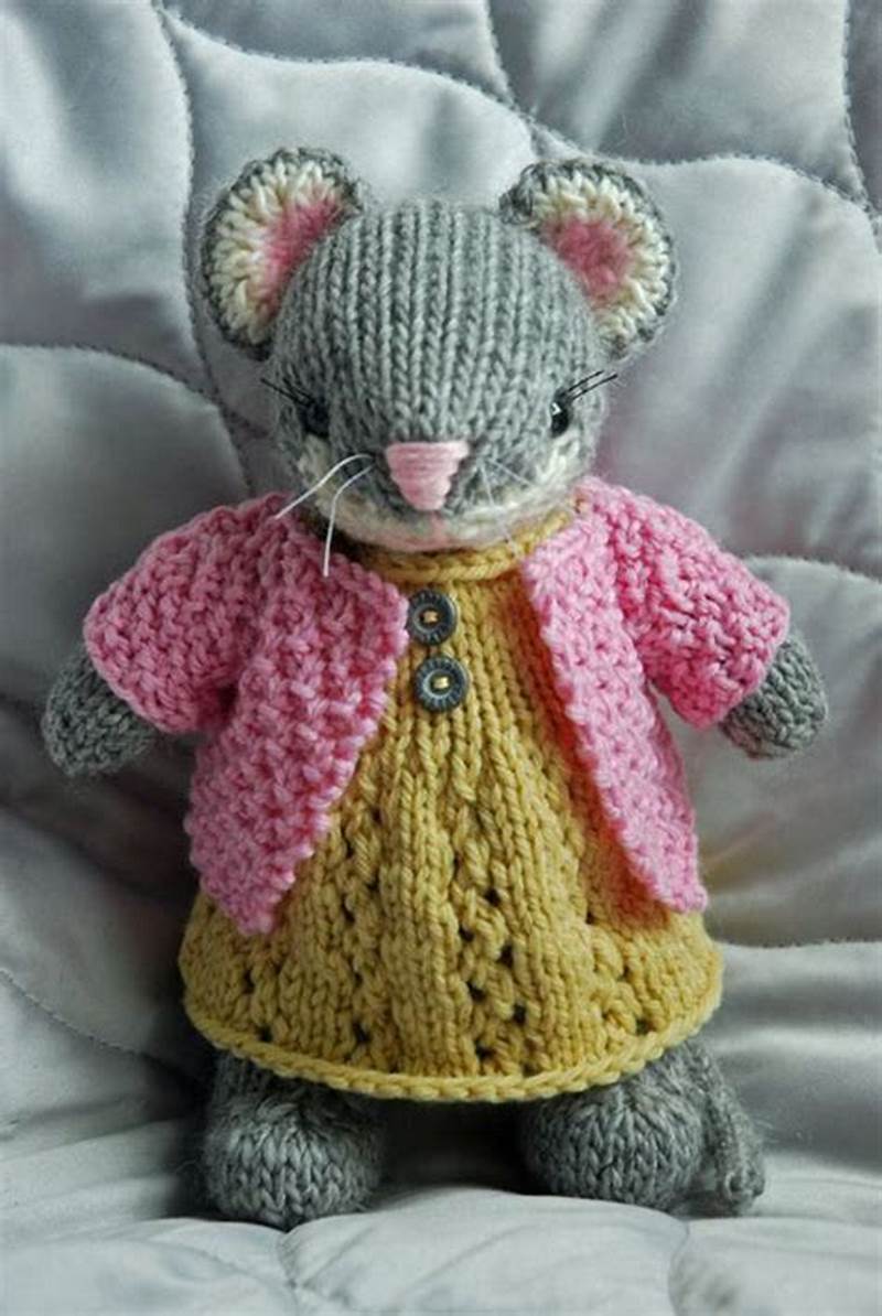 Mouse Knitting Pattern