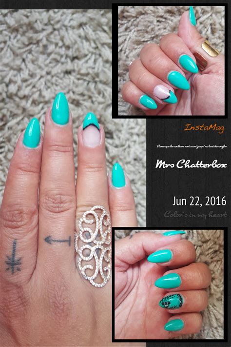 Mrs Chatterbox à Comines