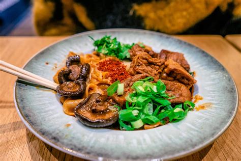 NOODLE FAN | Dom Cologne