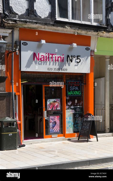 Nailtini No 5