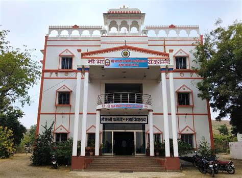 Narayan khadiya house