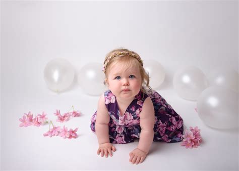 Newborn Photography by Sylvia -Newborn/Baby/Cake Smash/Pregnancy/Family Bristol Photography