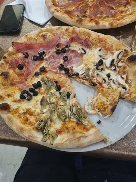 NiceCall Pizzeria Genoa