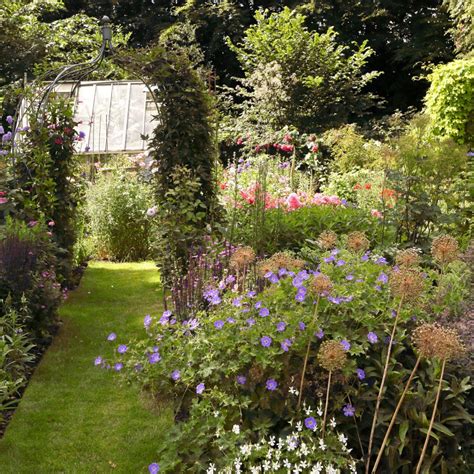 Nicky Corkerton Garden Design
