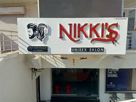 Nikki's Unisex Salon