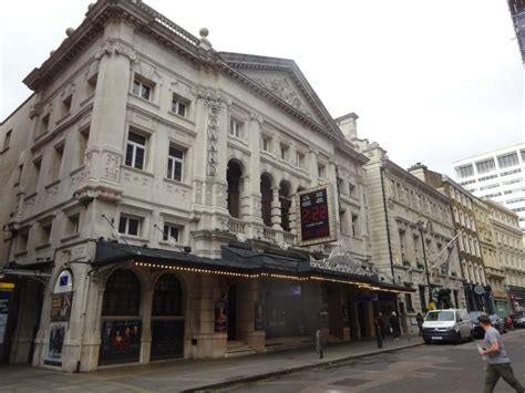 Noël Coward Theatre