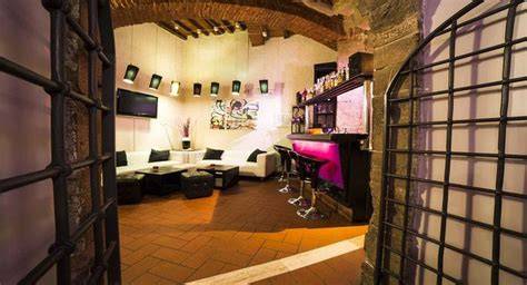 OINOS Florence