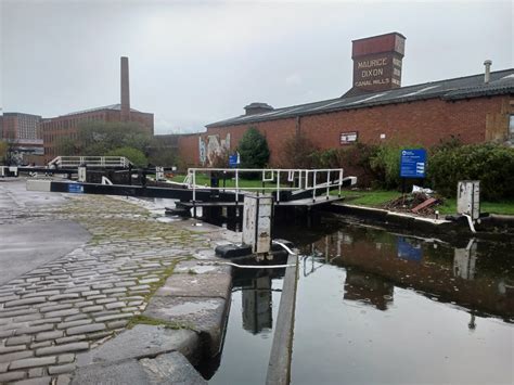 Oddy Lock House Leeds And Liverpool Canal