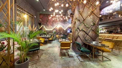 Opera Restaurant Naples