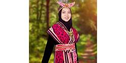 Pakaian Adat Nusa Tenggara Sarung Tenun