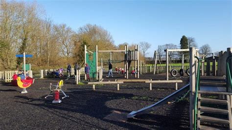 Pangbourne Recreation Ground Car Park