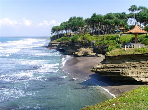 Pantai Batu Indonesia
