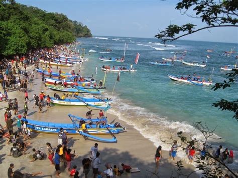 Pantai-Ligung-West-Java-Indonesia