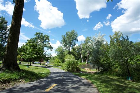 Parc à Cervon